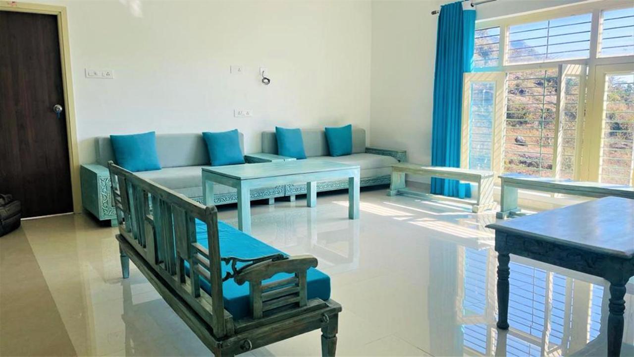 Shikhar Bunglow - A Stunning Valley View Bungalow In Mount Abu Bed & Breakfast ภายนอก รูปภาพ