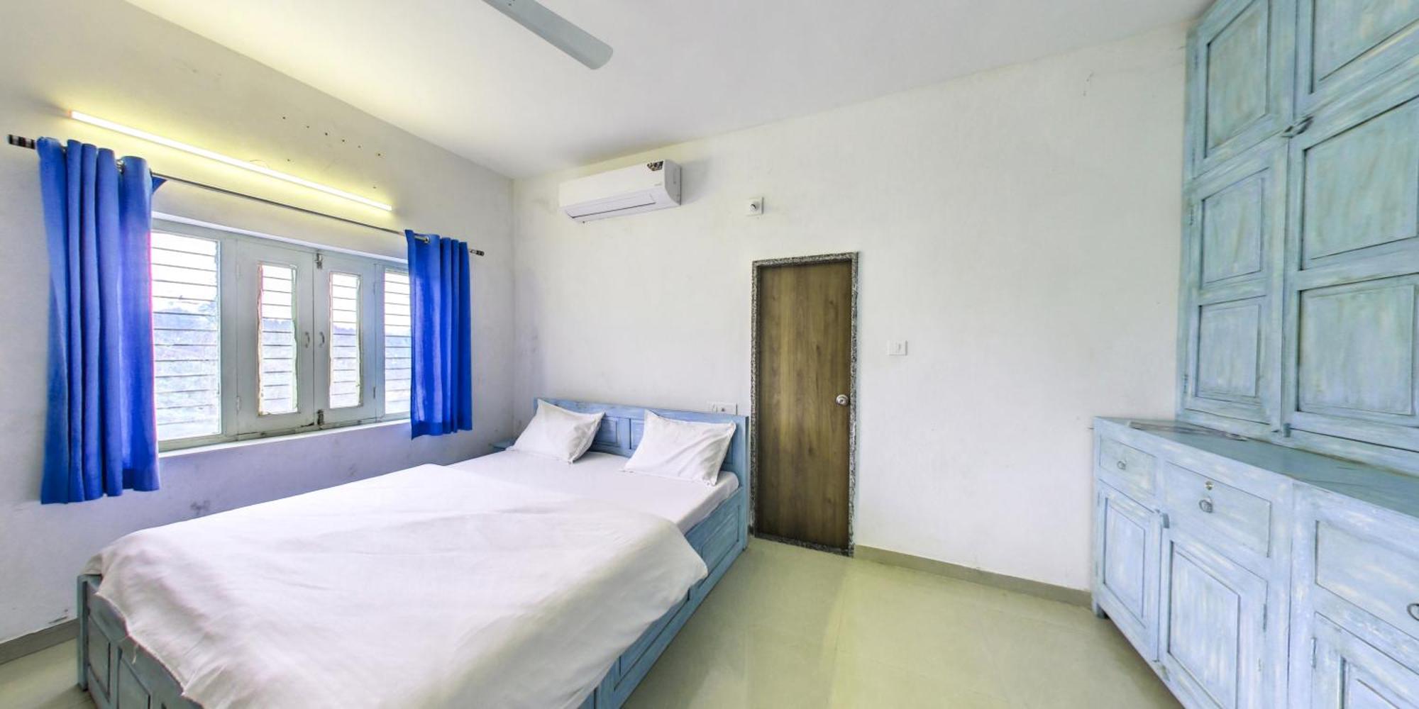 Shikhar Bunglow - A Stunning Valley View Bungalow In Mount Abu Bed & Breakfast ภายนอก รูปภาพ